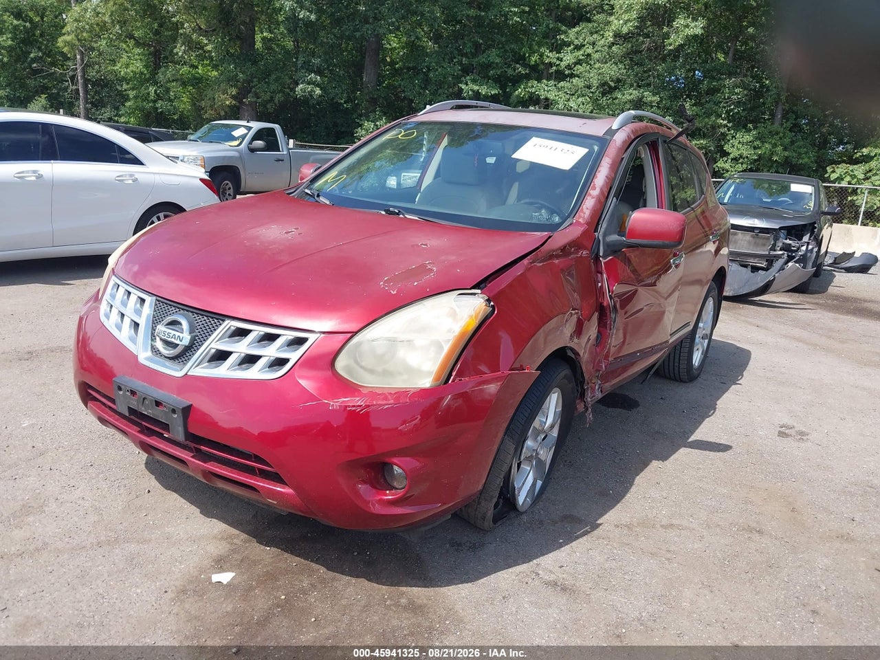 2011 NISSAN ROGUE SV · 2/11