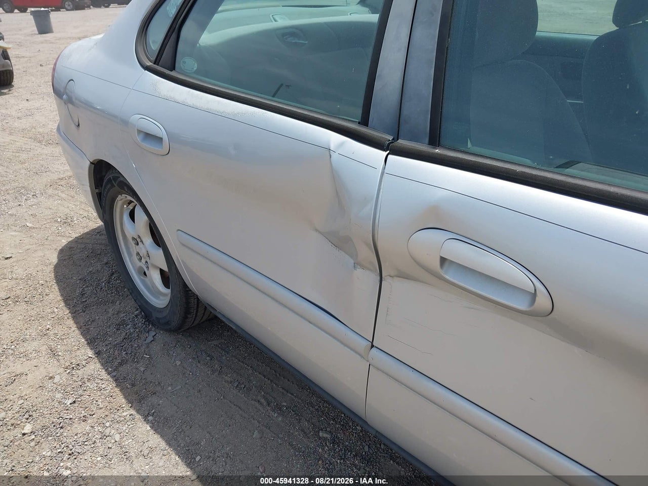2005 FORD TAURUS SE · 6/11