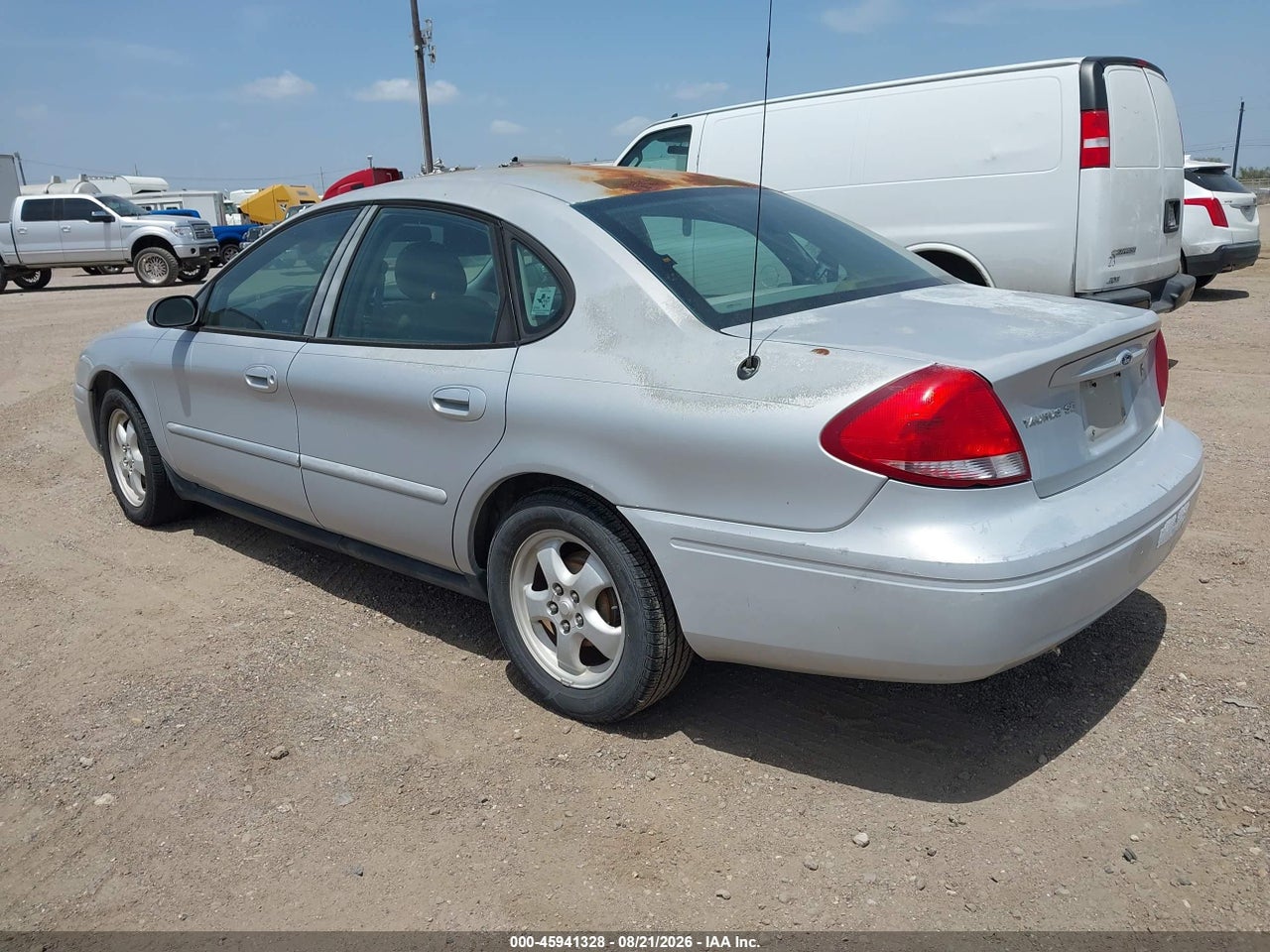 2005 FORD TAURUS SE · 3/11