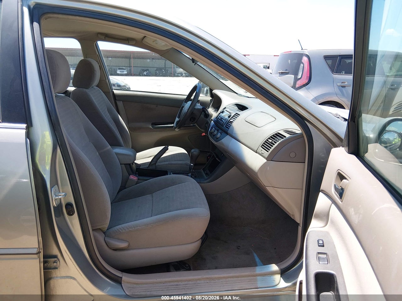 2006 TOYOTA CAMRY LE · 5/11