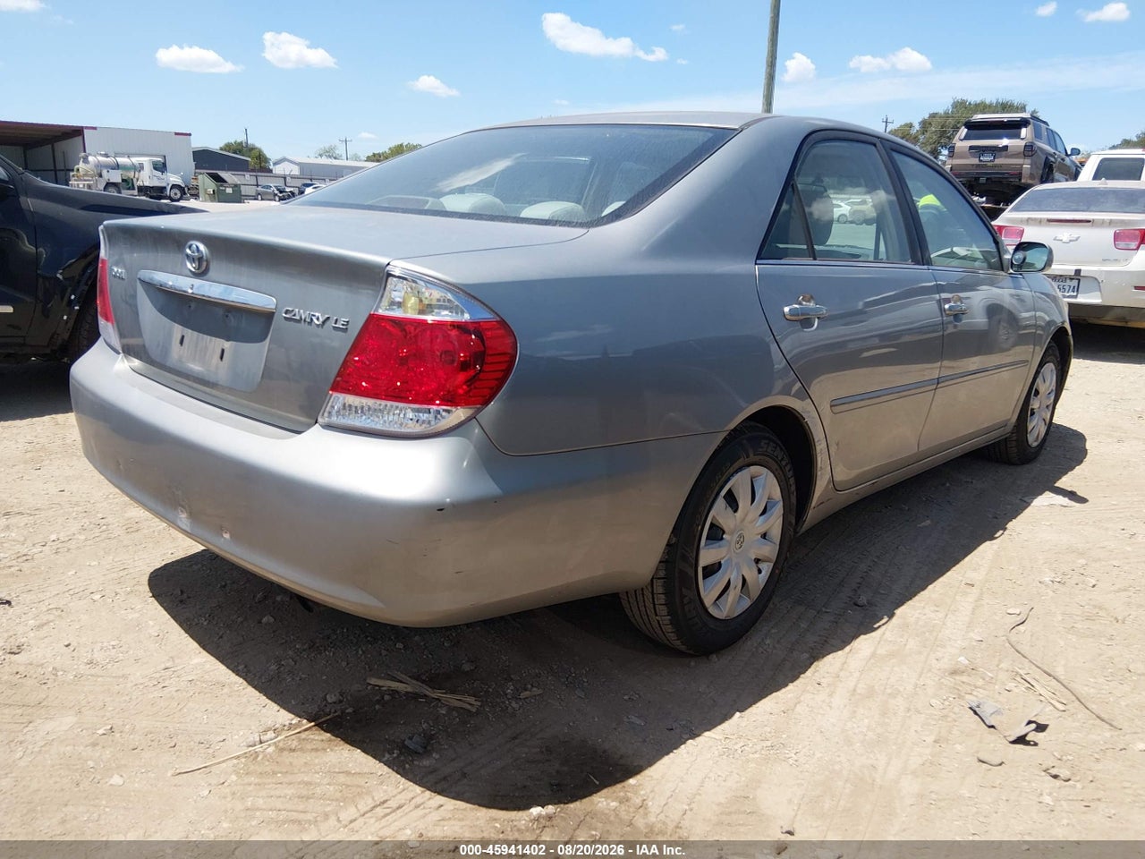 2006 TOYOTA CAMRY LE · 4/11