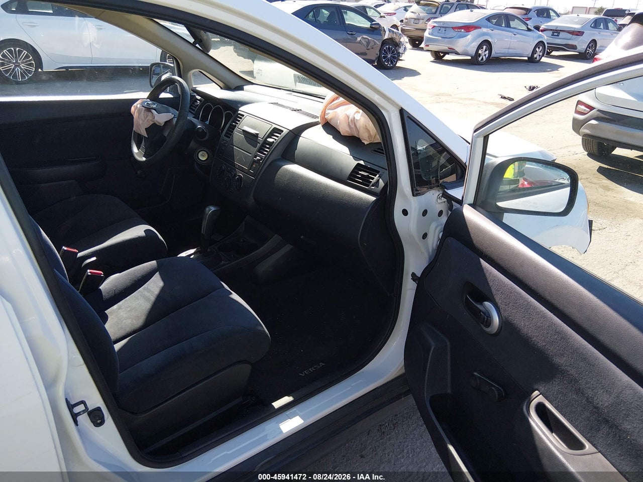 2011 NISSAN VERSA 1.6 · 5/11