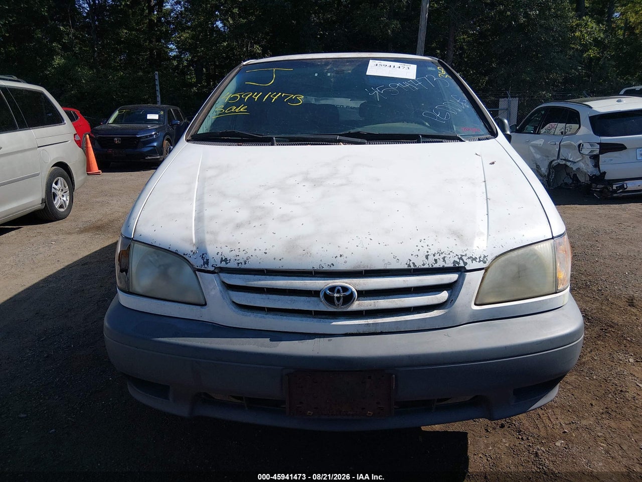 2002 TOYOTA SIENNA LE · 6/11