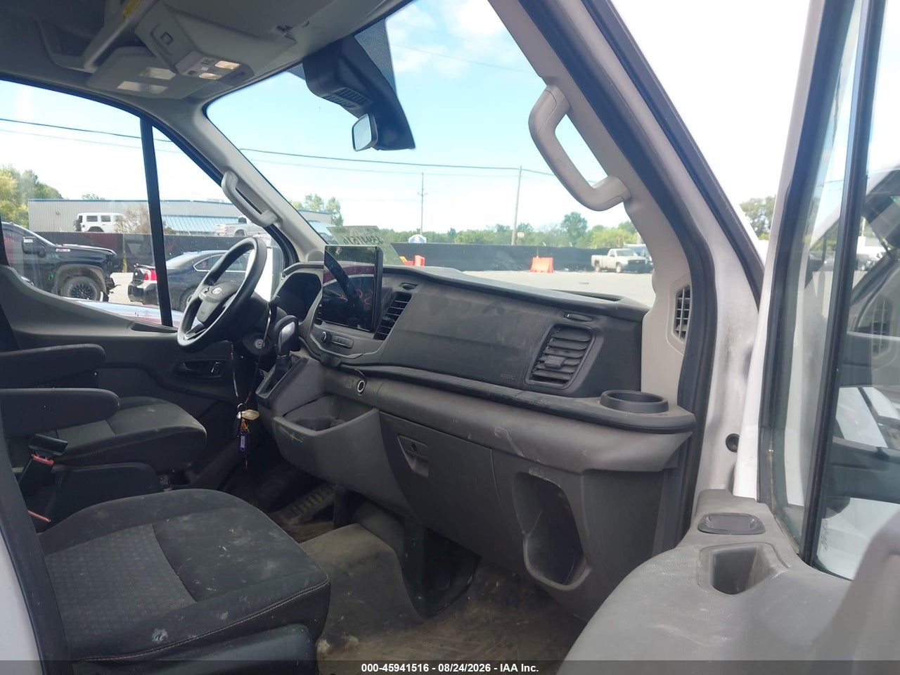 2022 FORD TRANSIT-150   · 5/11