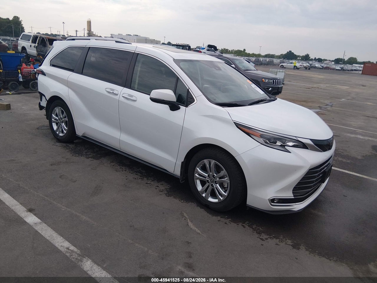 2022 TOYOTA SIENNA PLATINUM