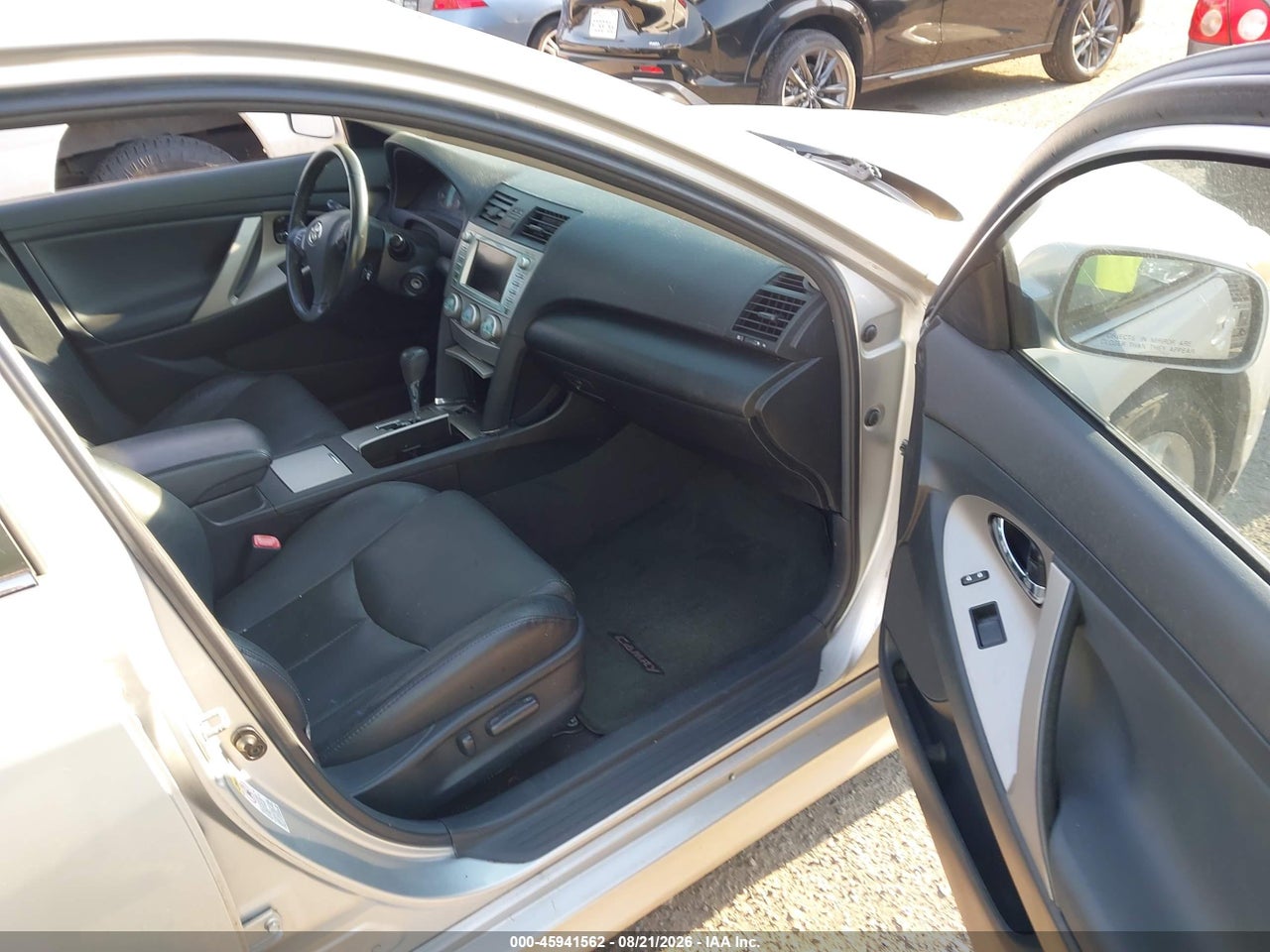 2009 TOYOTA CAMRY SE V6 · 5/11