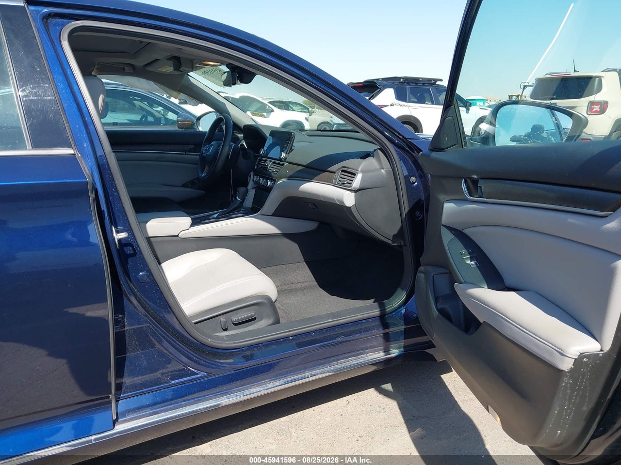 2018 HONDA ACCORD TOURING · 5/11