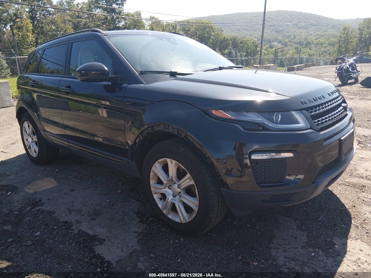 SALVP2BG2HH****** · 2017 LAND ROVER RANGE ROVER EVOQUE SE/SE PREMIUM