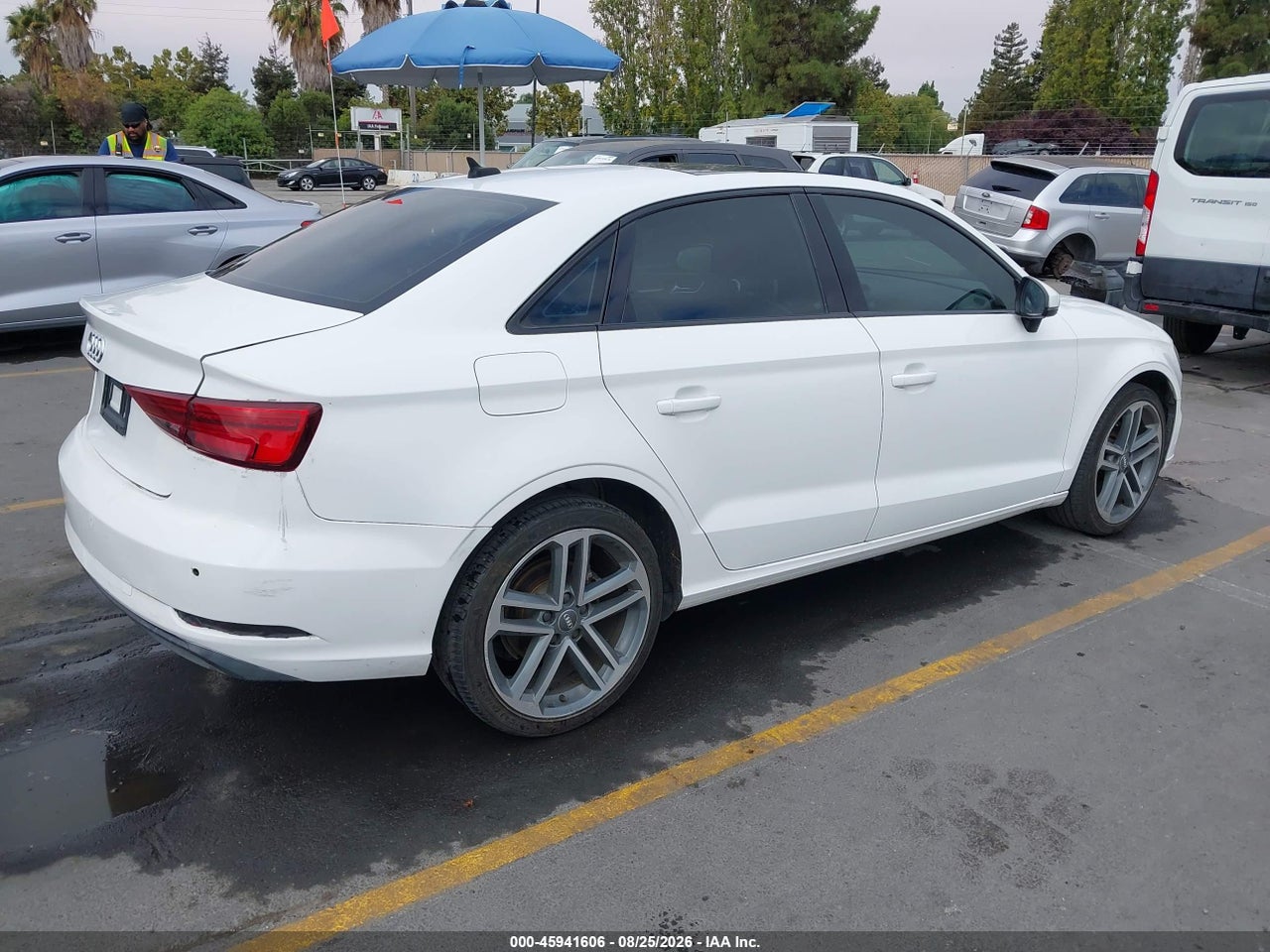 2020 AUDI A3 PREMIUM 40 TFSI FRONT-WHEEL DRIVE S TRONIC · 4/11