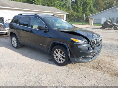 1C4PJMCS7HW****** · 2017 JEEP CHEROKEE LATITUDE