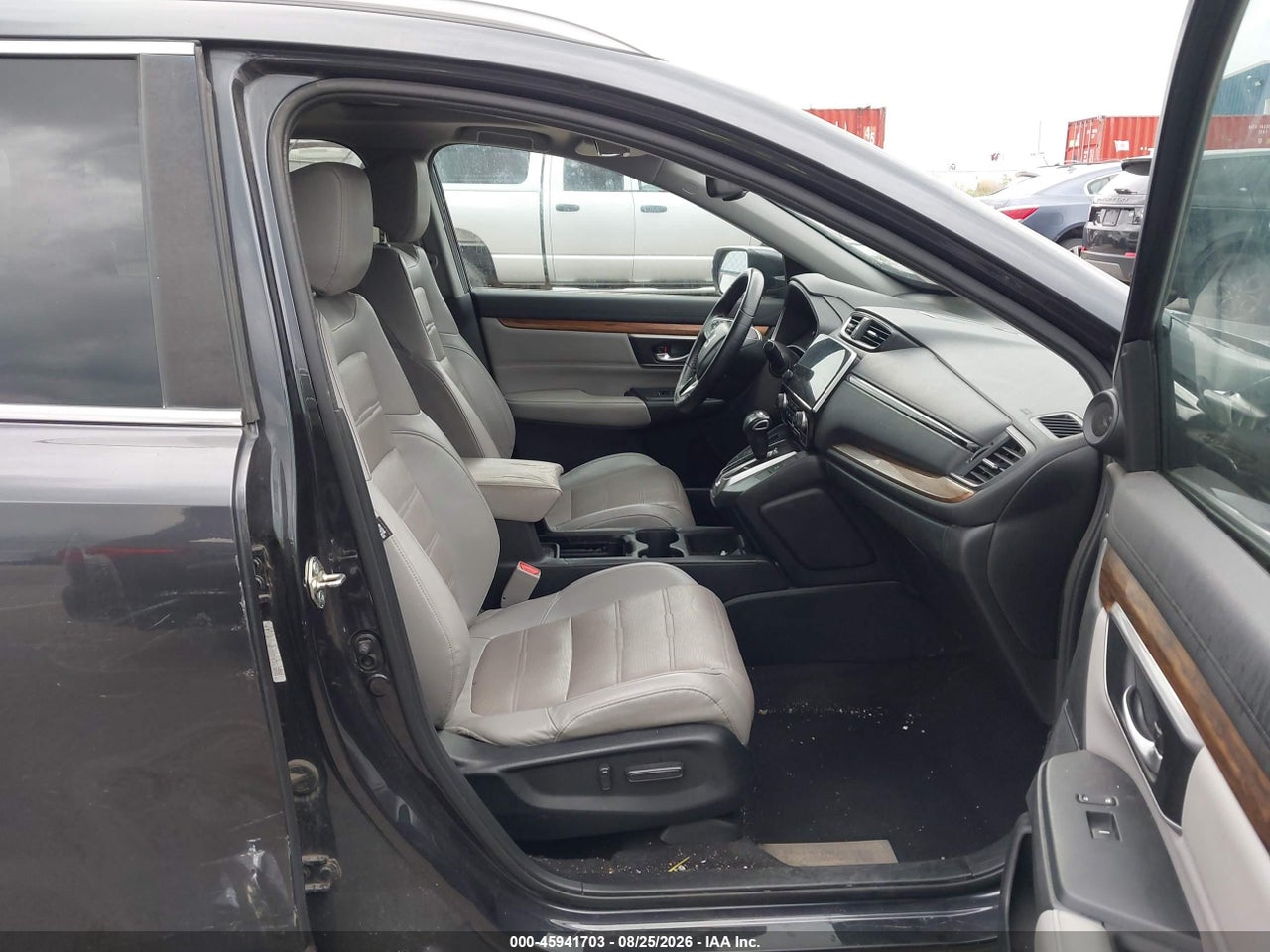 2017 HONDA CR-V TOURING · 5/11