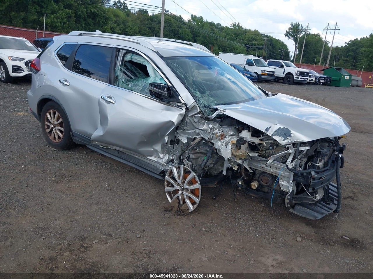 KNMAT2MT8LP****** · 2020 NISSAN ROGUE SV FWD