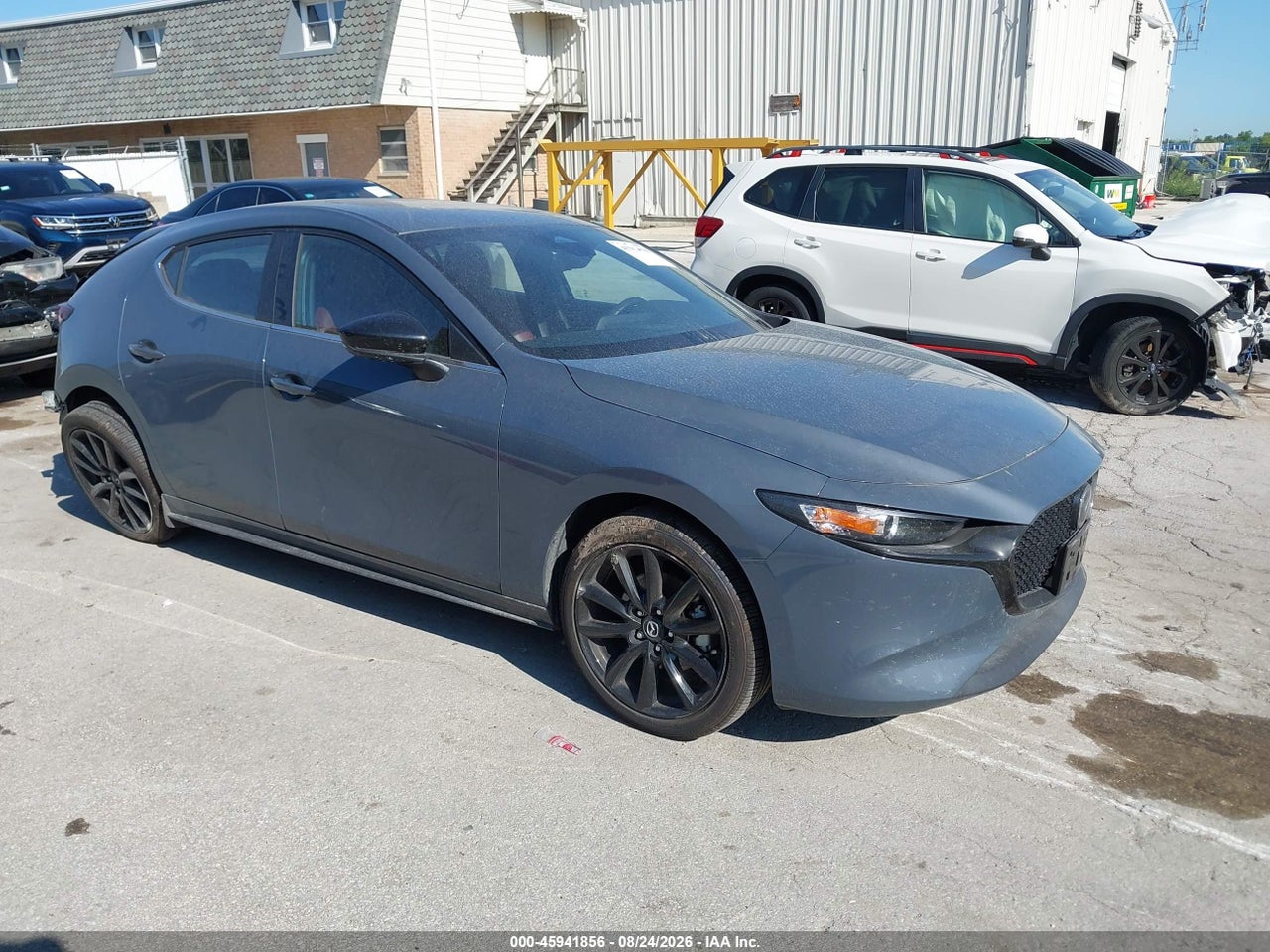 JM1BPBLM5S1****** · 2025 MAZDA MAZDA3 2.5 S CARBON EDITION