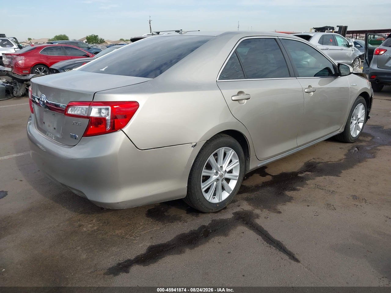 2014 TOYOTA CAMRY HYBRID XLE · 4/11