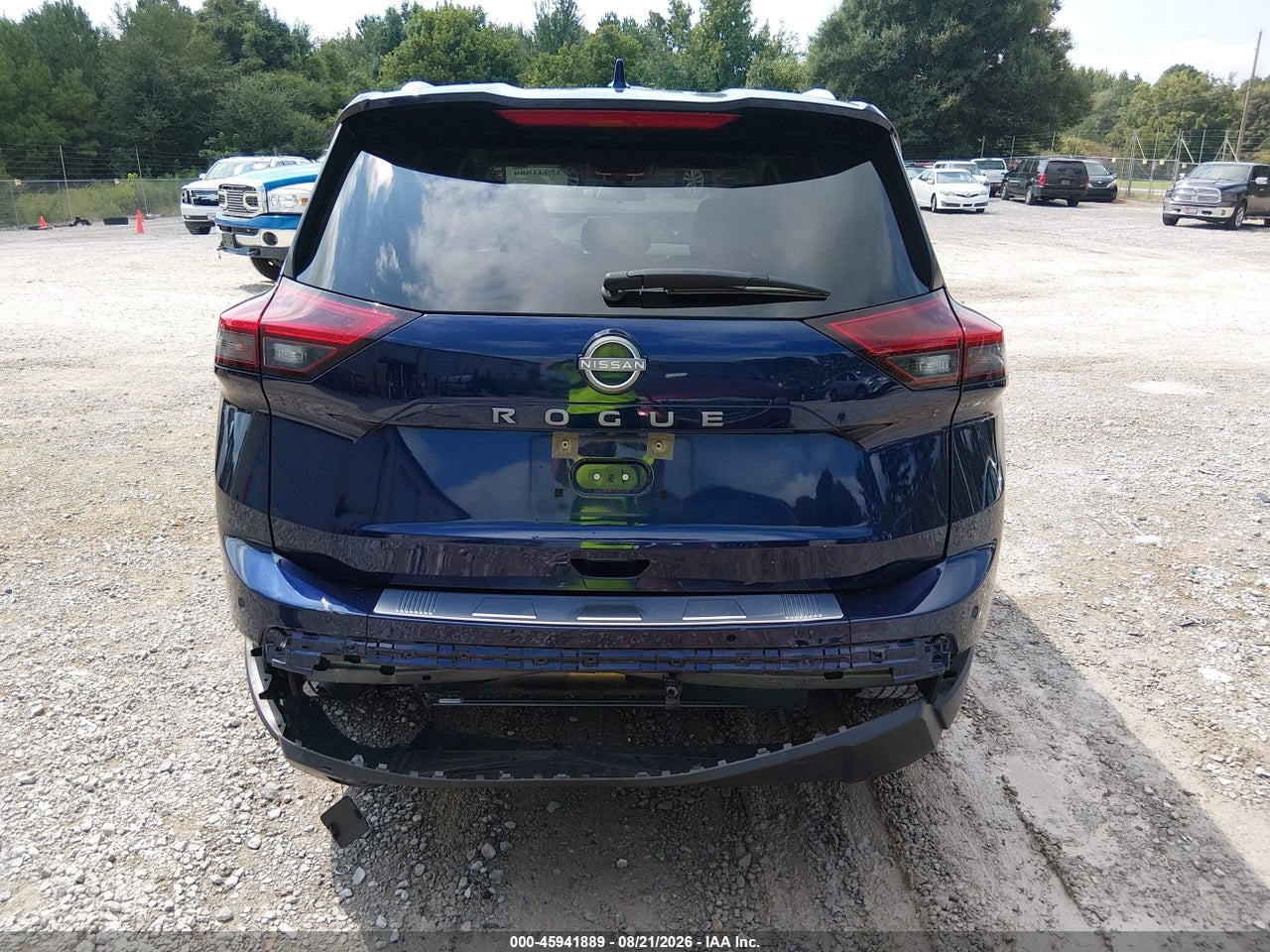 2025 NISSAN ROGUE SV FWD · 6/11
