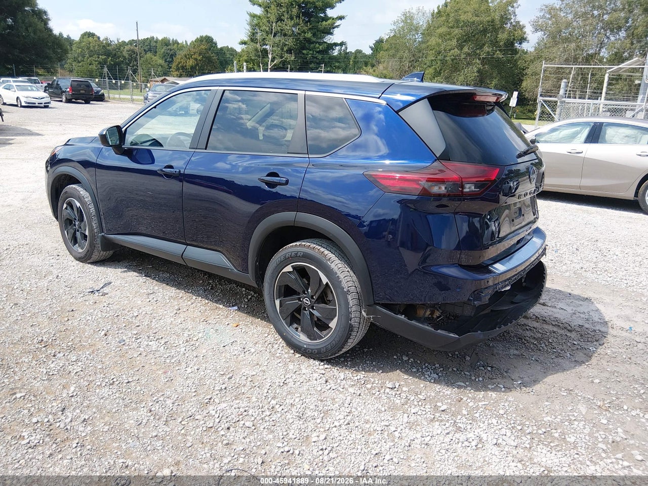 2025 NISSAN ROGUE SV FWD · 3/11