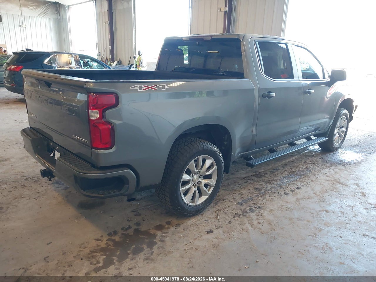 2021 CHEVROLET SILVERADO 1500 4WD  SHORT BED CUSTOM · 4/11