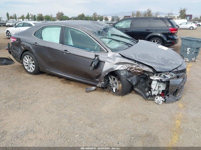 2018 TOYOTA CAMRY LE