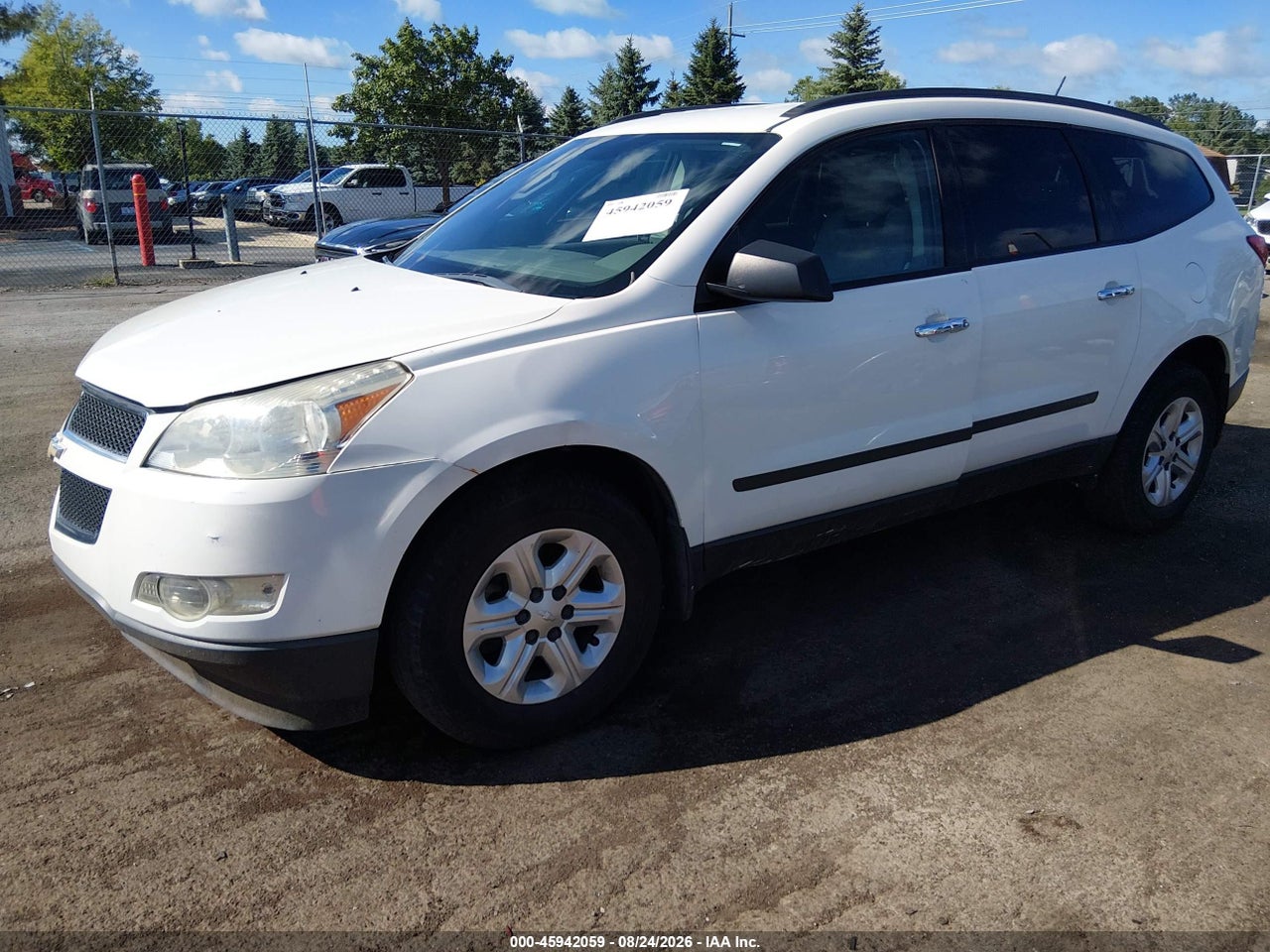 2012 CHEVROLET TRAVERSE LS · 2/11