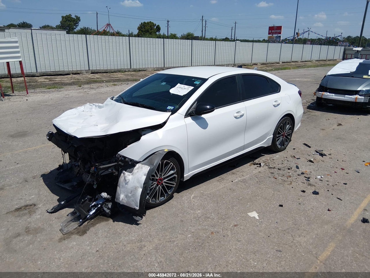 2023 KIA FORTE GT · 2/11