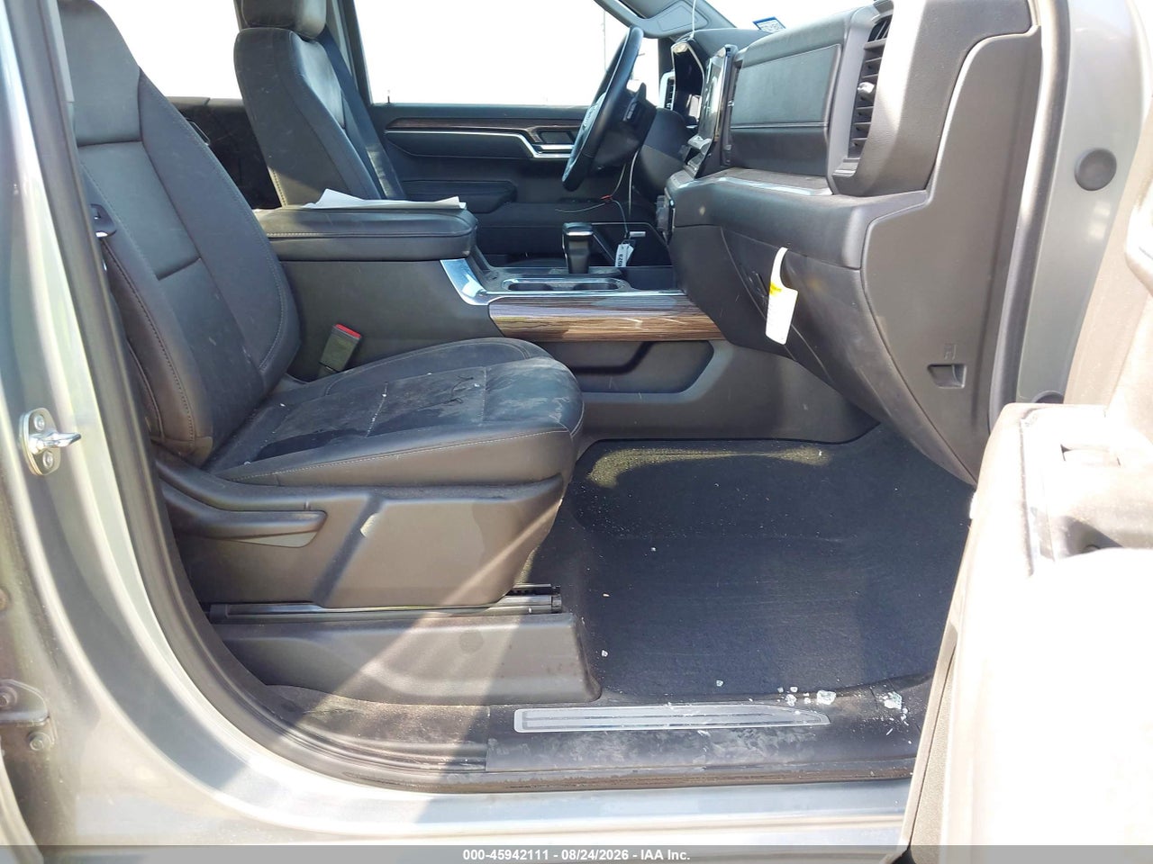 2025 CHEVROLET SILVERADO 1500 4WD  SHORT BED RST · 5/11