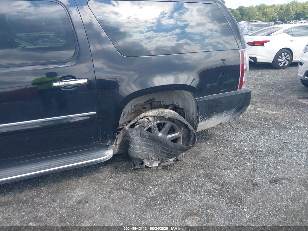 2007 GMC YUKON XL 1500 DENALI · 6/11