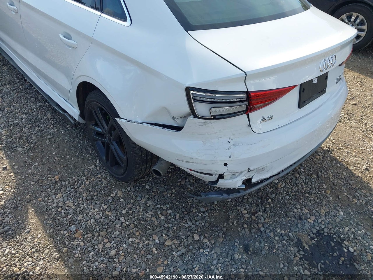 2018 AUDI A3 2.0T PREMIUM/2.0T TECH PREMIUM · 6/11