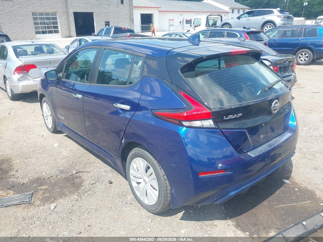 2019 NISSAN LEAF S · 3/11