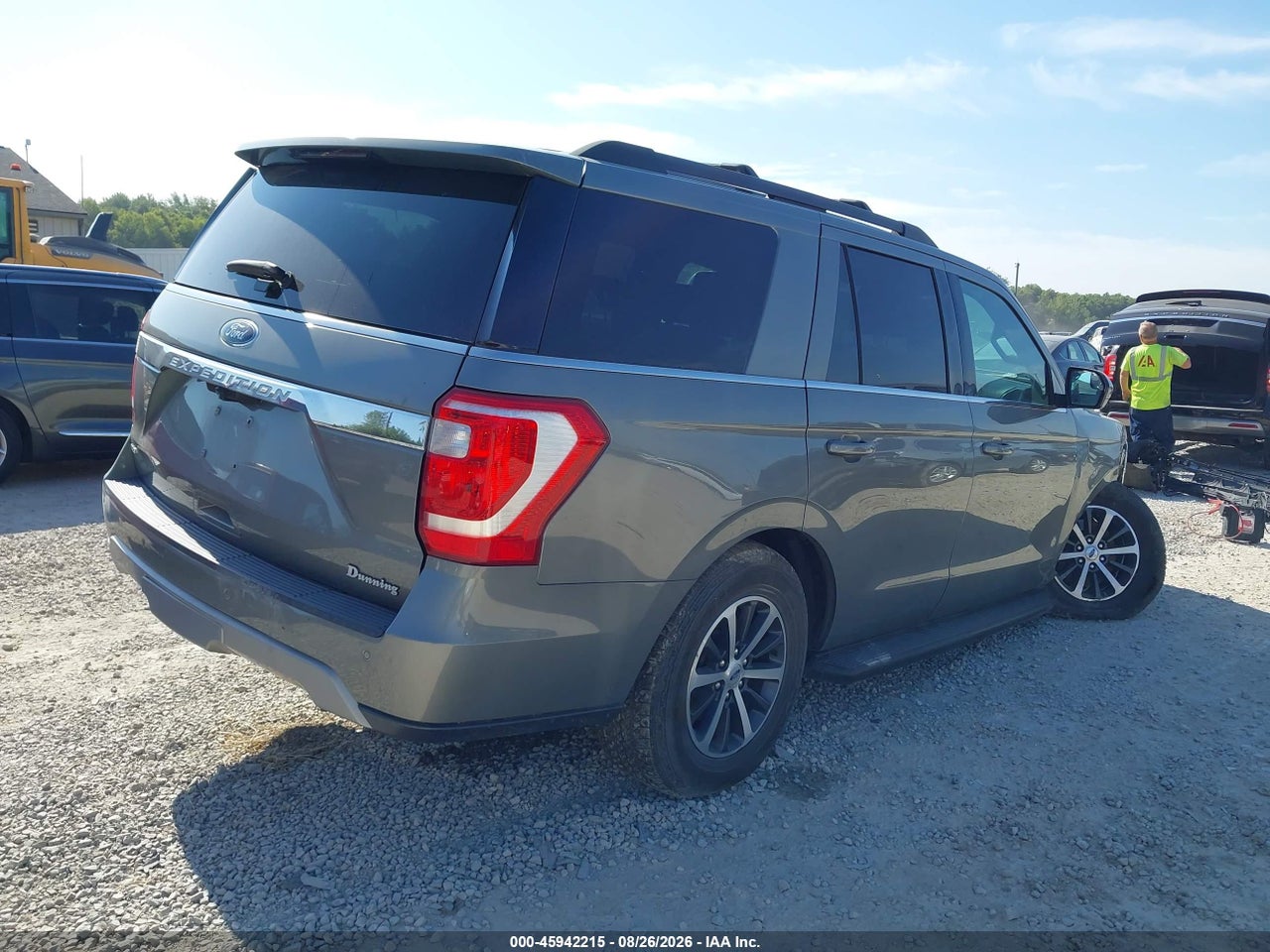 2019 FORD EXPEDITION XLT · 4/11