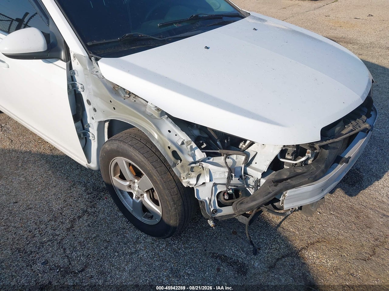 2015 CHEVROLET CRUZE 1LT AUTO · 6/11