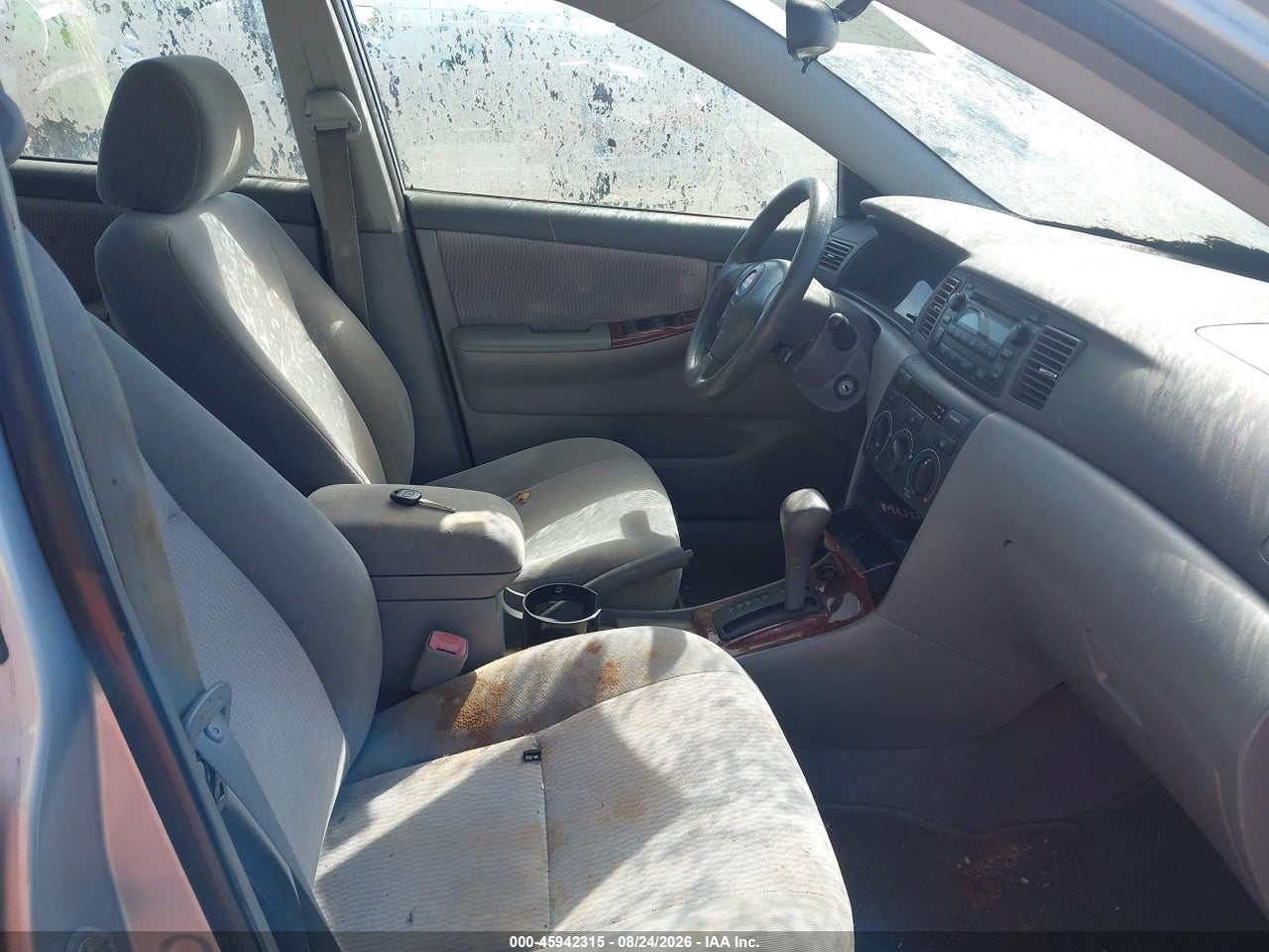 2005 TOYOTA COROLLA LE · 5/11