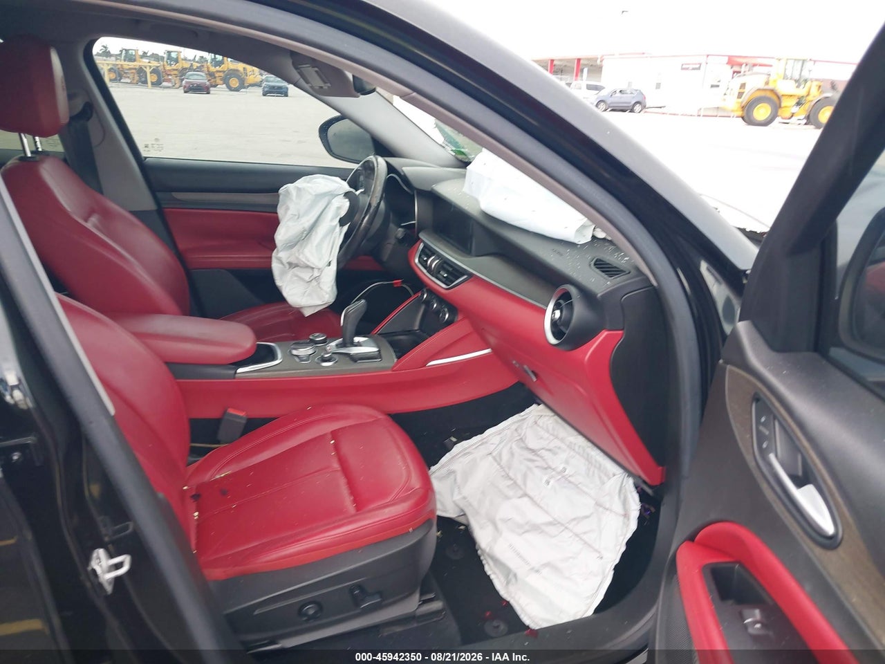 ZASPAKBN3L7****** · 2020 ALFA ROMEO STELVIO TI AWD · 5/11