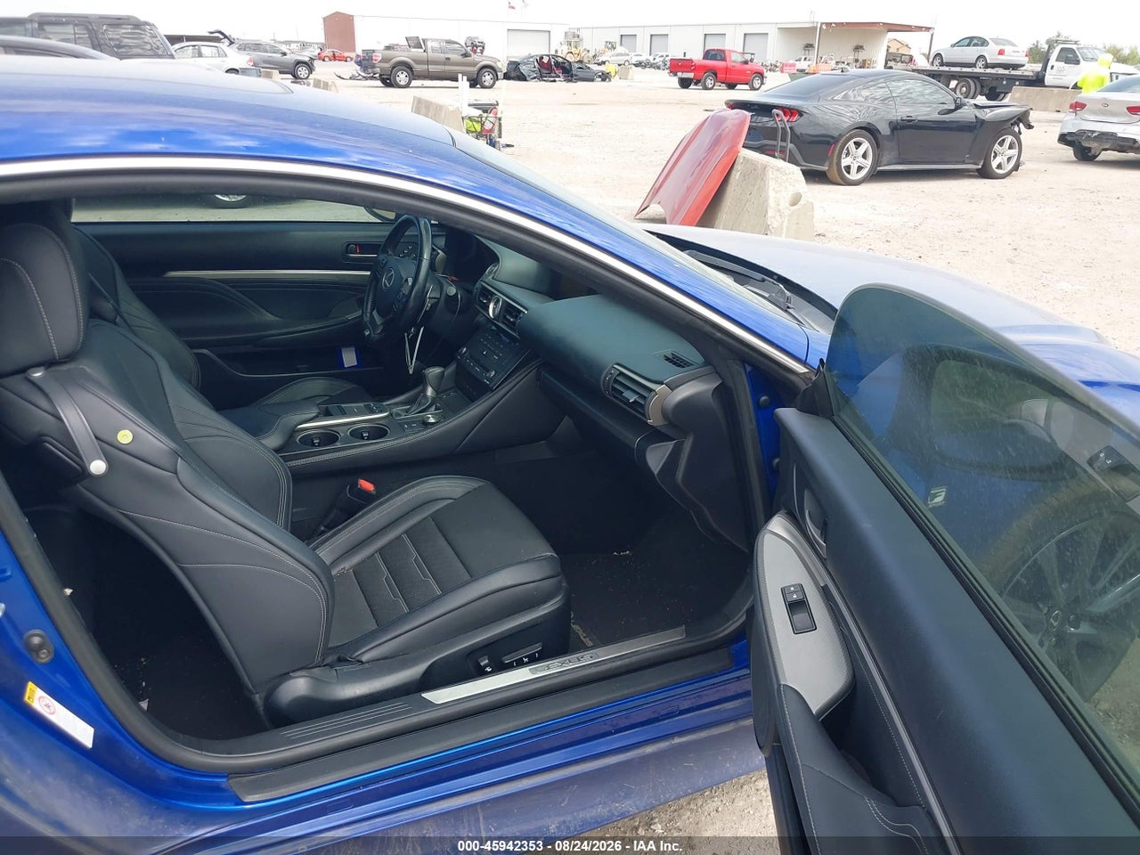2016 LEXUS RC 200T · 5/11