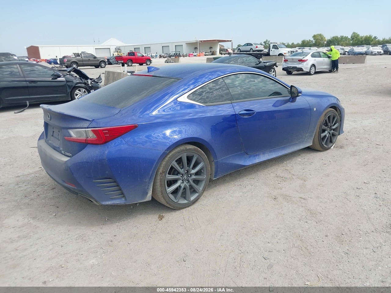 2016 LEXUS RC 200T · 4/11
