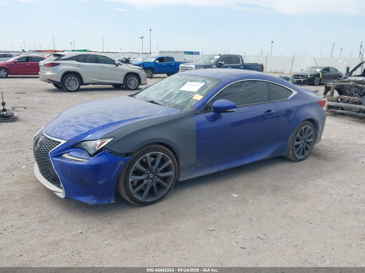 2016 LEXUS RC 200T · 2/11