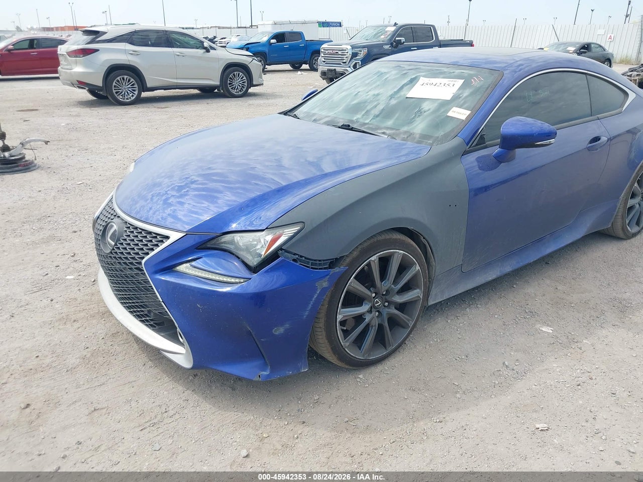 2016 LEXUS RC 200T · 6/11
