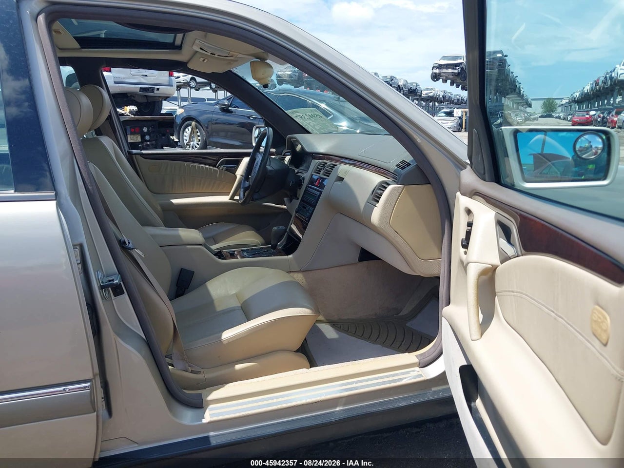 1997 MERCEDES-BENZ E 320 · 5/11
