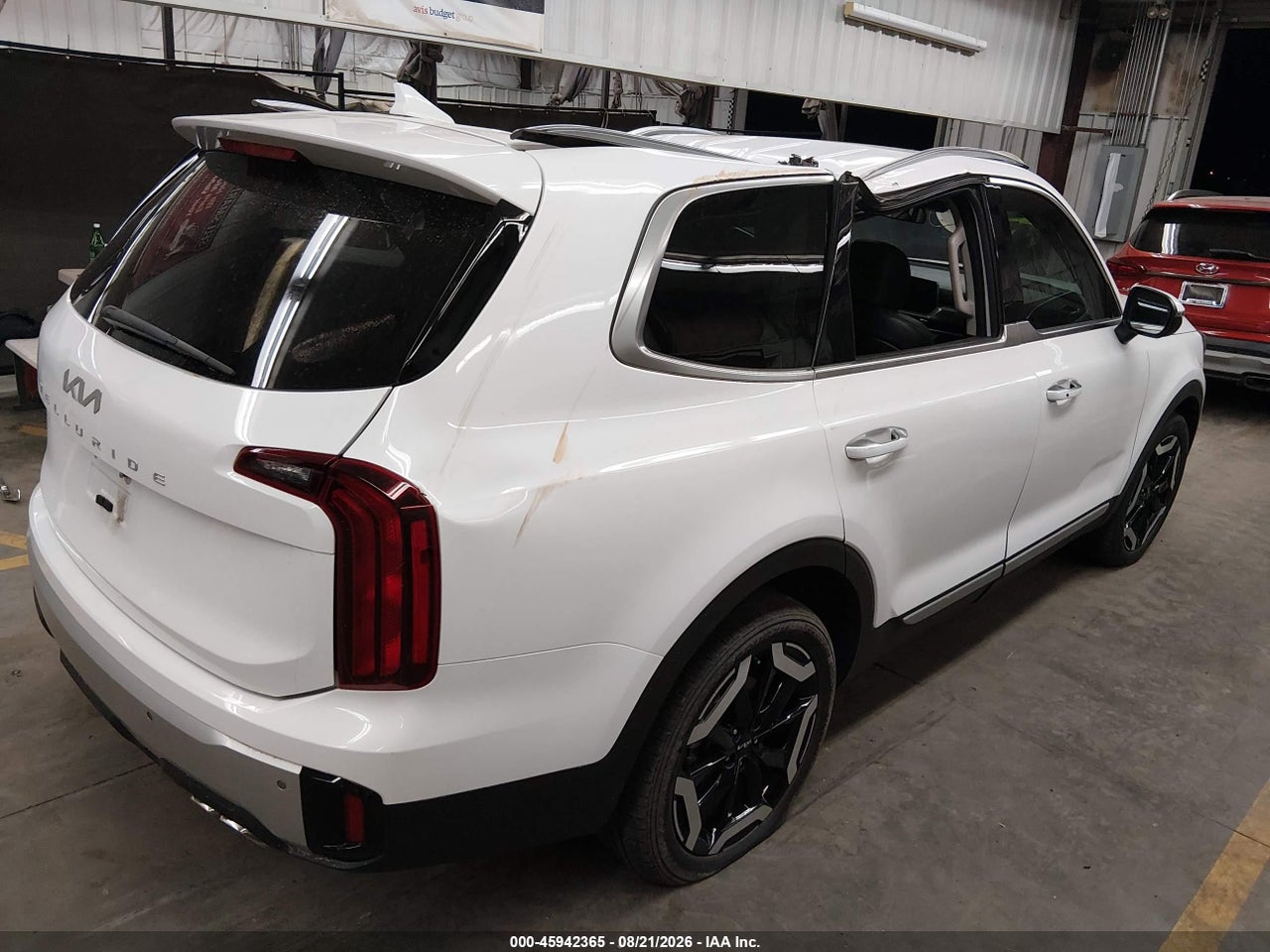 2024 KIA TELLURIDE S · 4/11