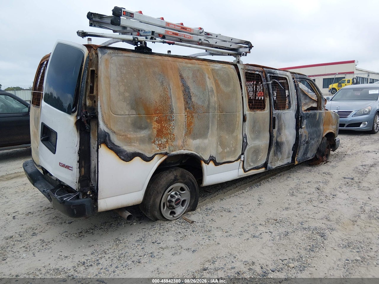 2021 GMC SAVANA CARGO RWD 2500 EXTENDED WHEELBASE WORK VAN · 4/10
