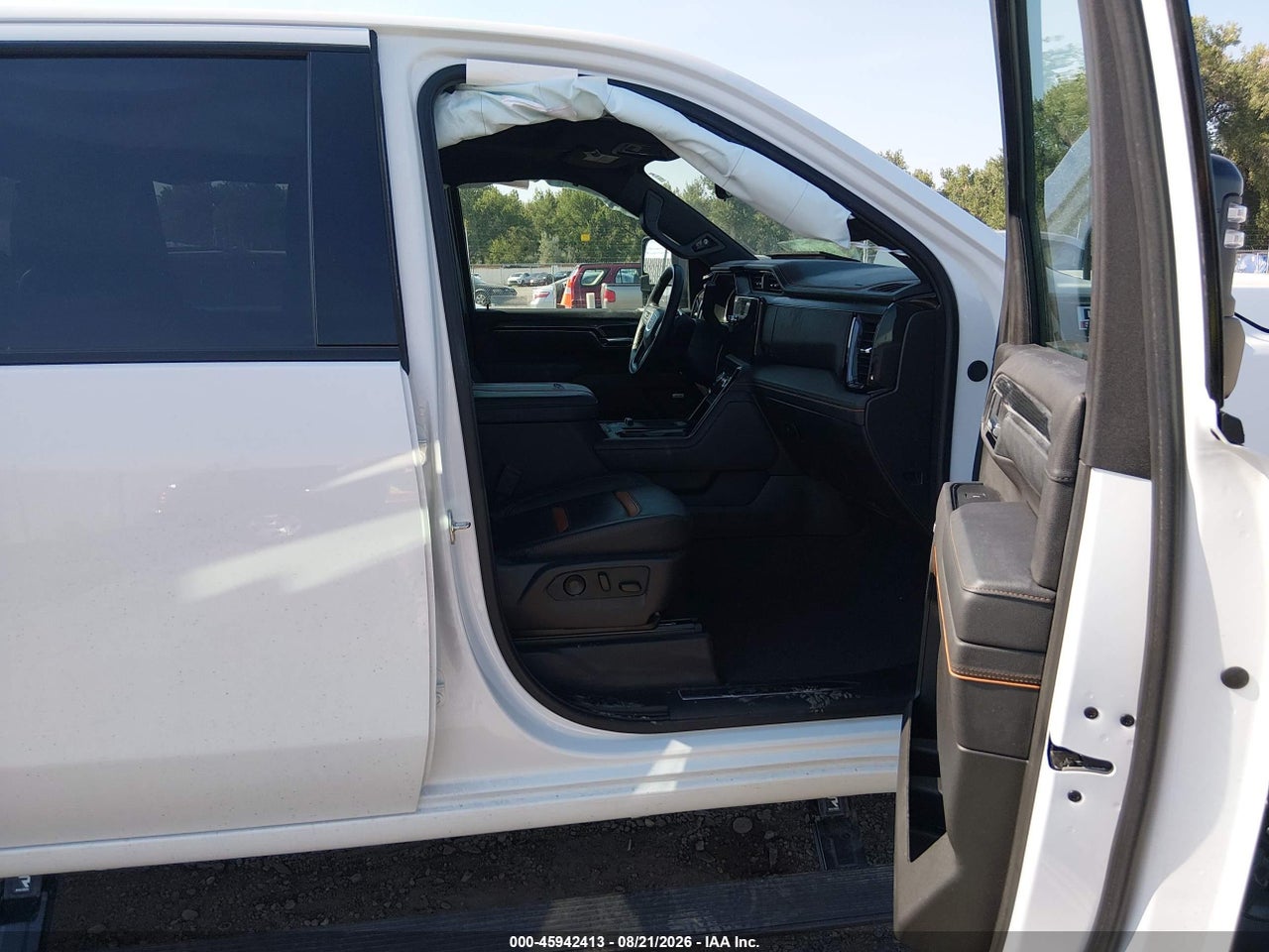 2025 GMC SIERRA 2500HD 4WD  STANDARD BED AT4 · 5/11