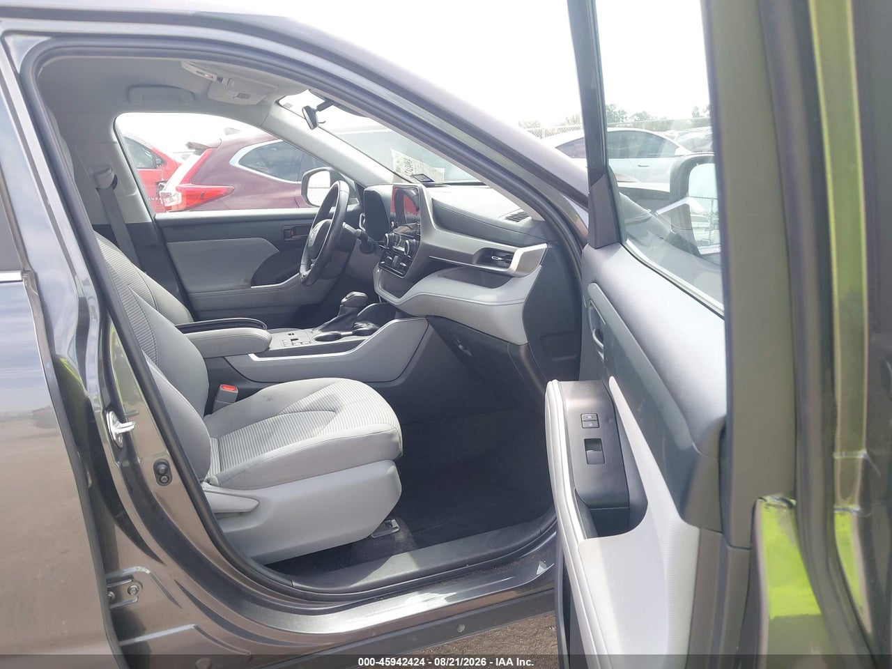 2023 TOYOTA HIGHLANDER LE · 5/11