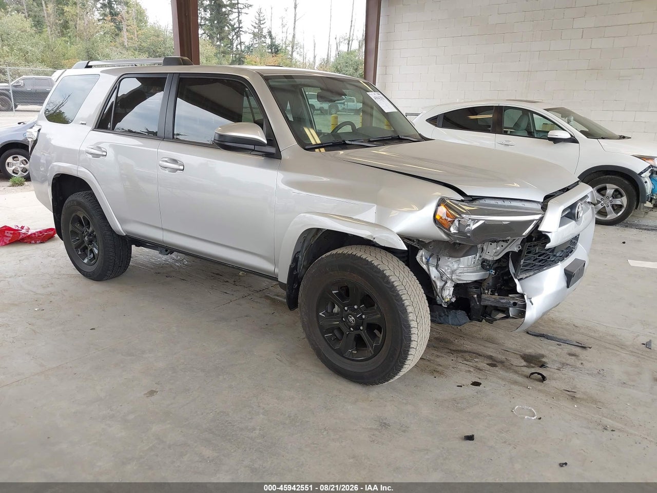 2024 TOYOTA 4RUNNER SR5