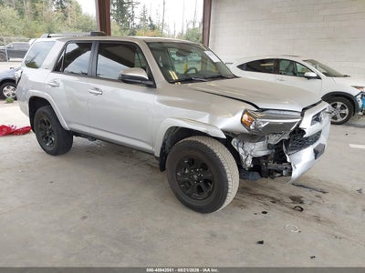 2024 TOYOTA 4RUNNER SR5