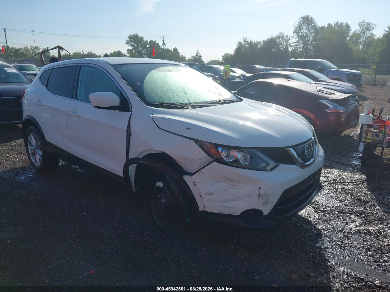 JN1BJ1CR6KW****** · 2019 NISSAN ROGUE SPORT S