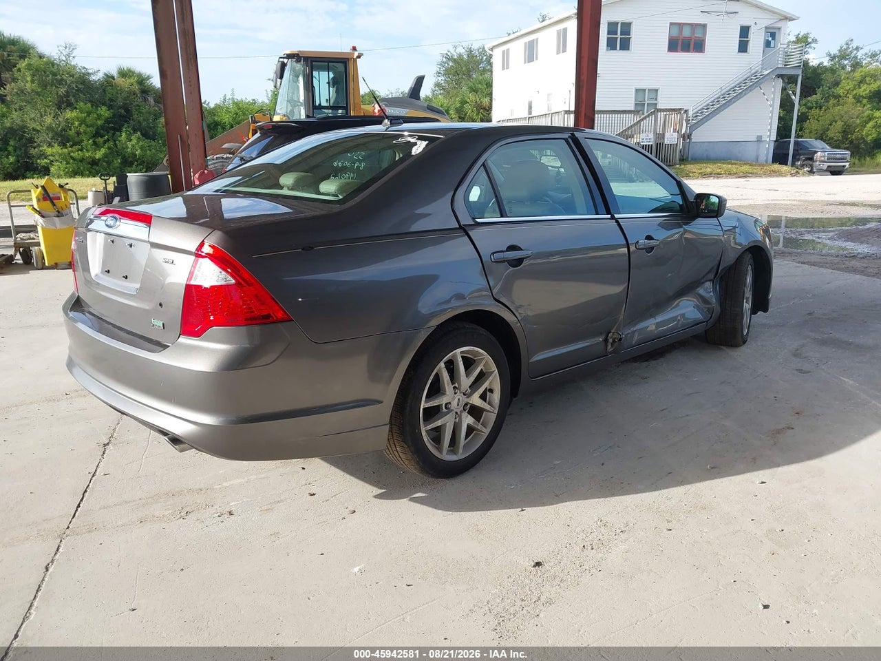 2010 FORD FUSION SEL · 4/11