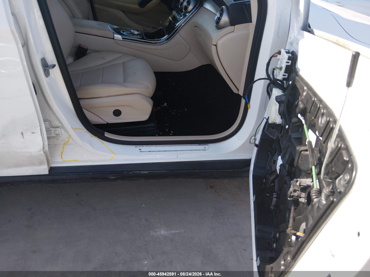 2019 MERCEDES-BENZ GLC 300 · 5/11