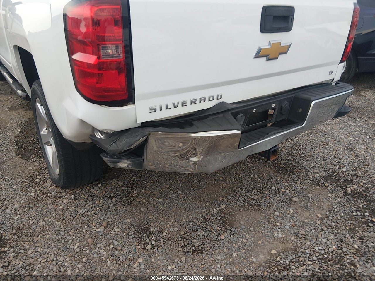 2016 CHEVROLET SILVERADO 1500 LT · 6/11