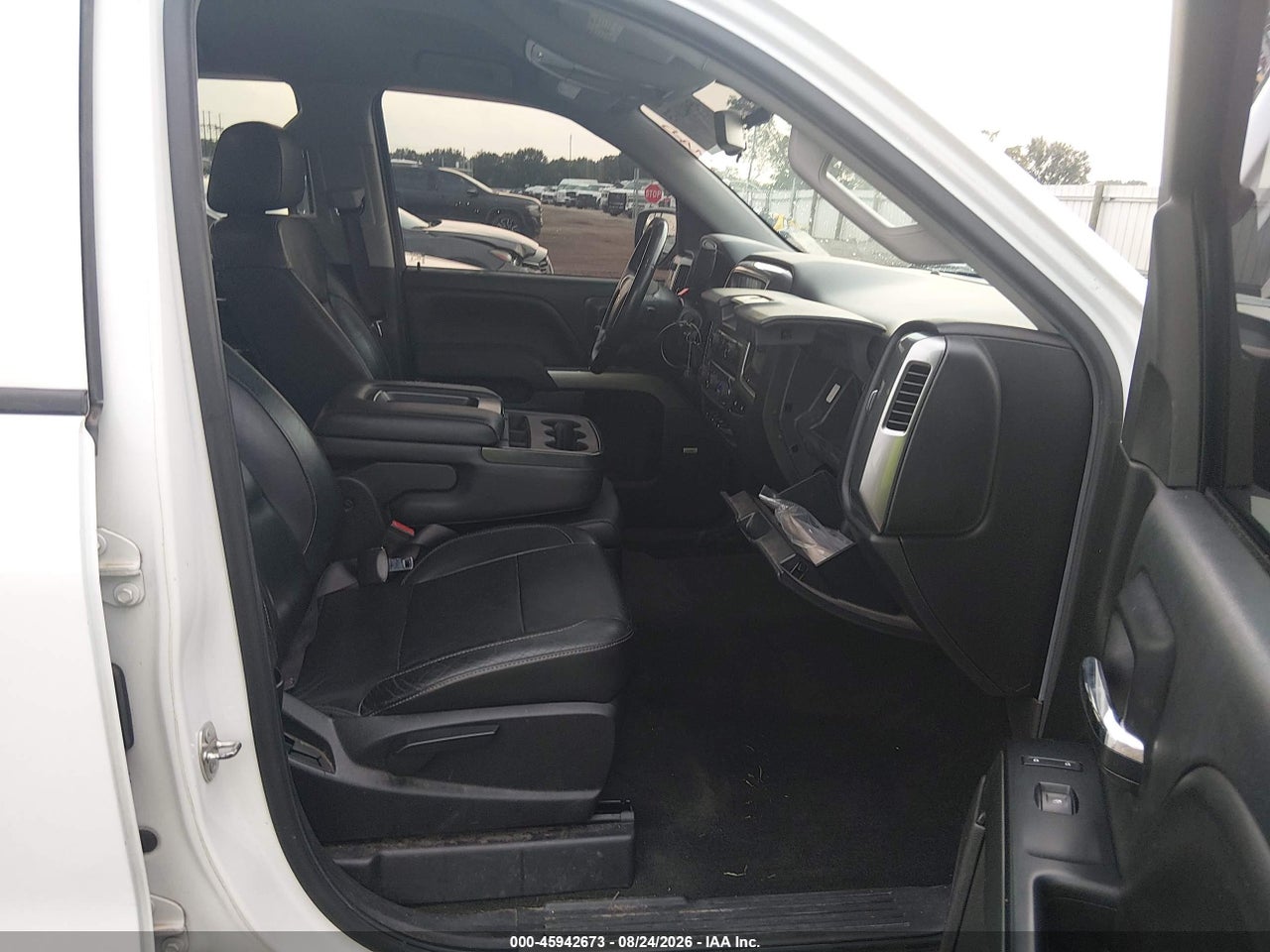 2016 CHEVROLET SILVERADO 1500 LT · 5/11