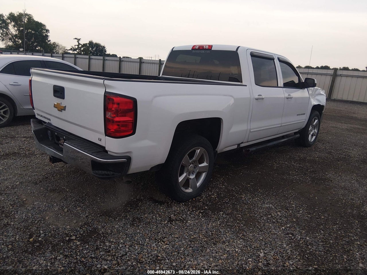 2016 CHEVROLET SILVERADO 1500 LT · 4/11