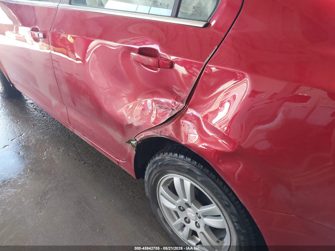 2016 CHEVROLET SONIC LT AUTO · 6/11